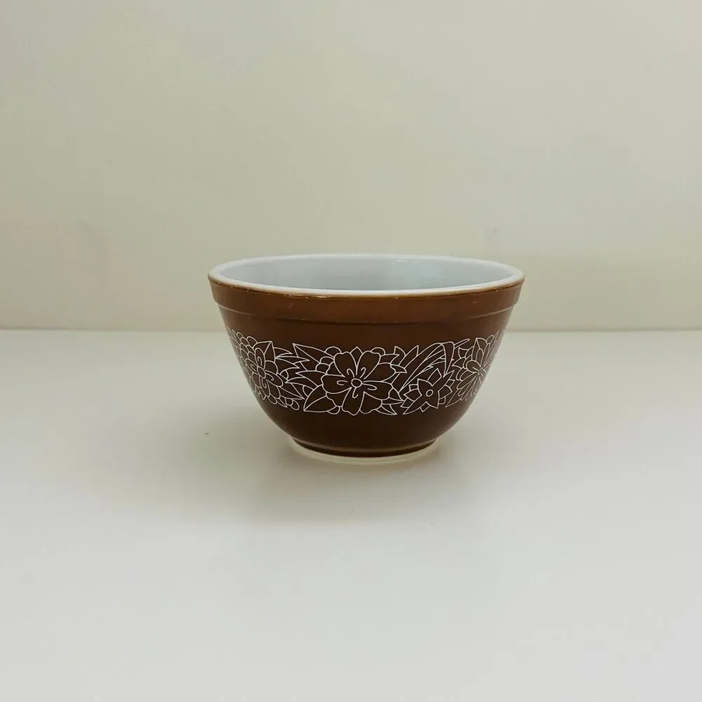 PYREX Brown White Woodland 401 Mixing Bowl 1.5 Pt