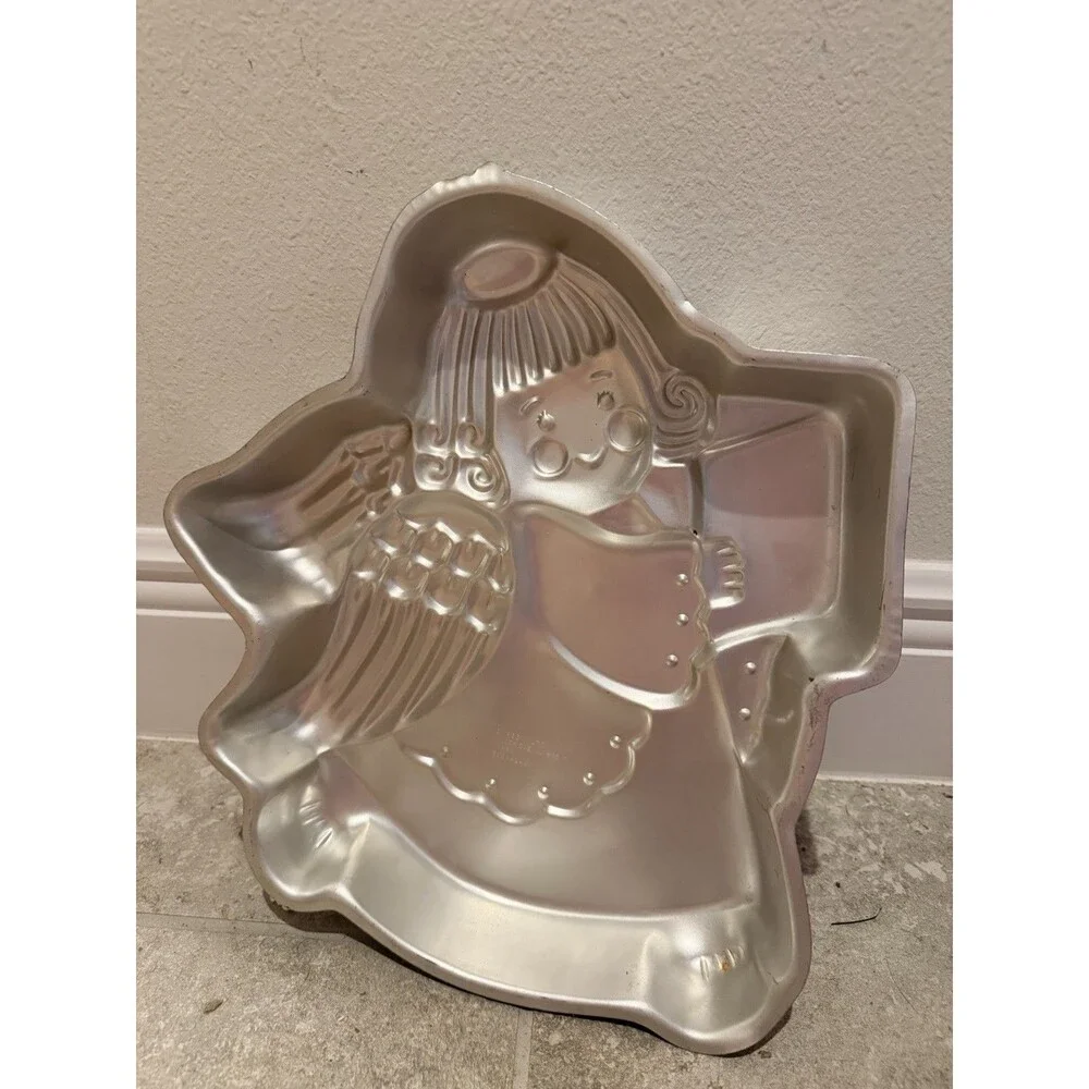 Vintage Wilton 1983 Cake Pan 13x12