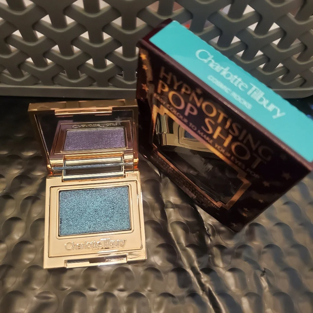 Charlotte Tilbury firm item blue