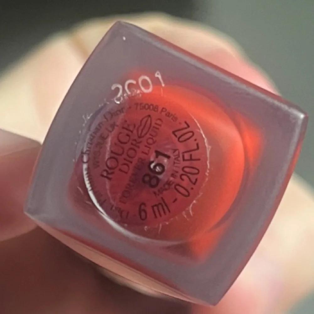Dior classic red