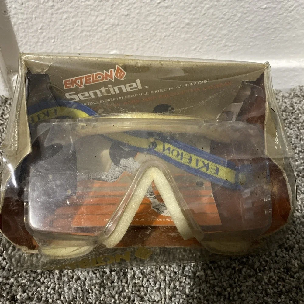 Ektelon packaging had