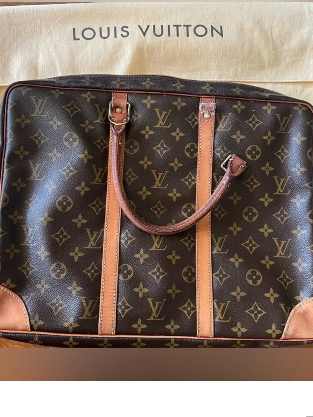 Louis Vuitton reposhing this