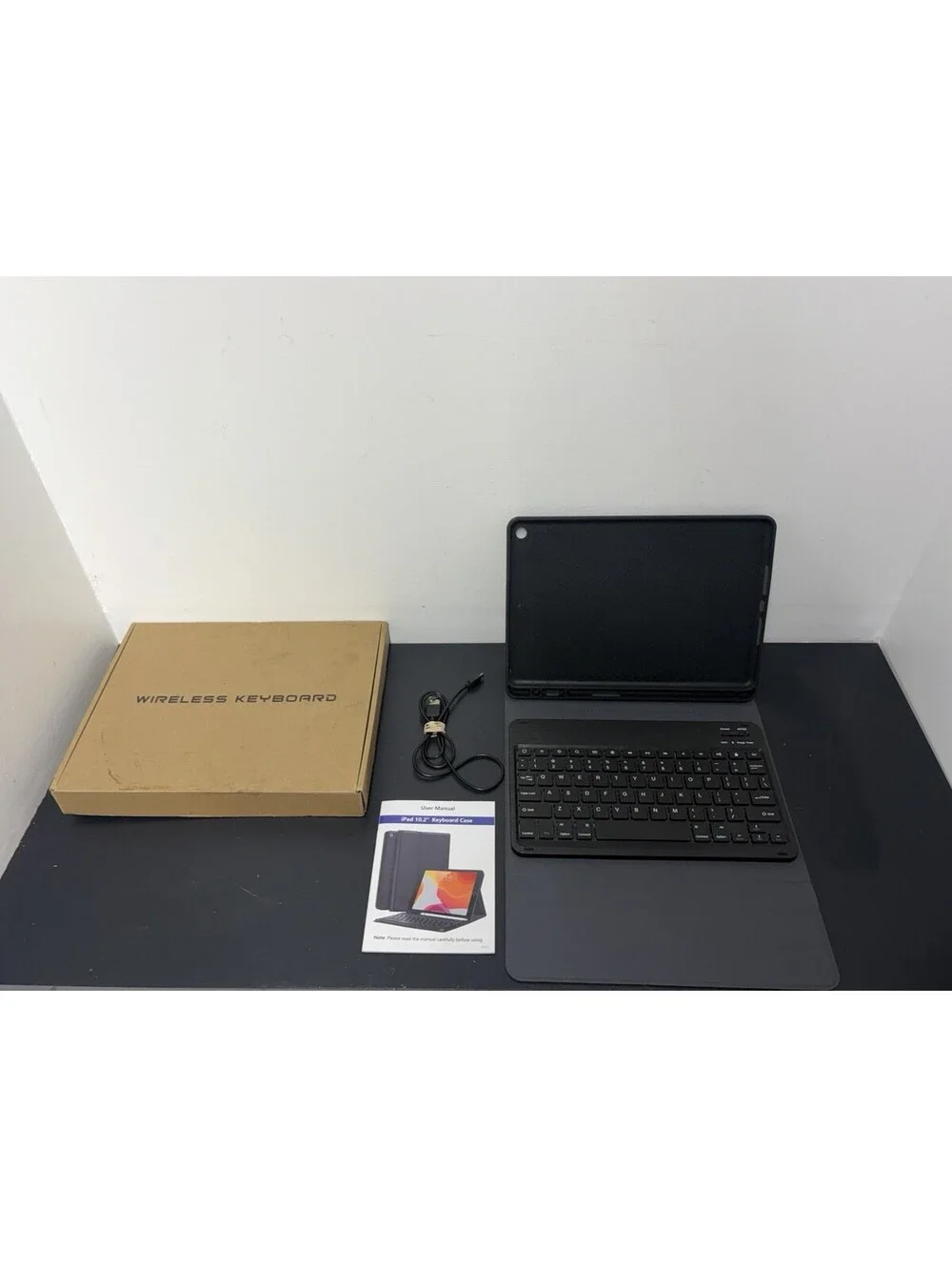 Wireless Keyboard Case For iPad 10.2” - Detachable Keyboard, Case, USB, Manual