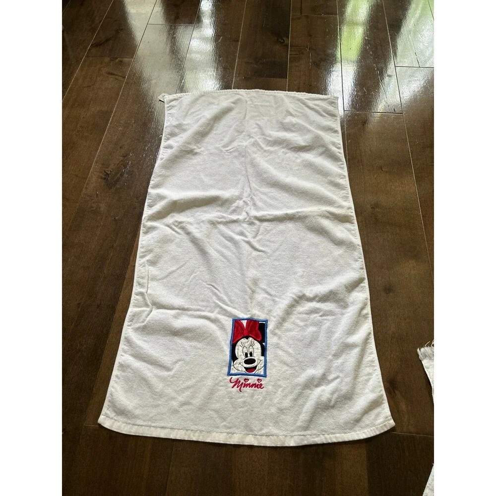Disney towels charm