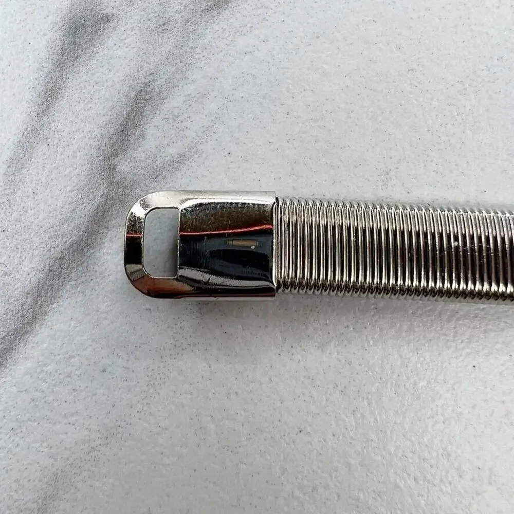 Unbranded silver tone
