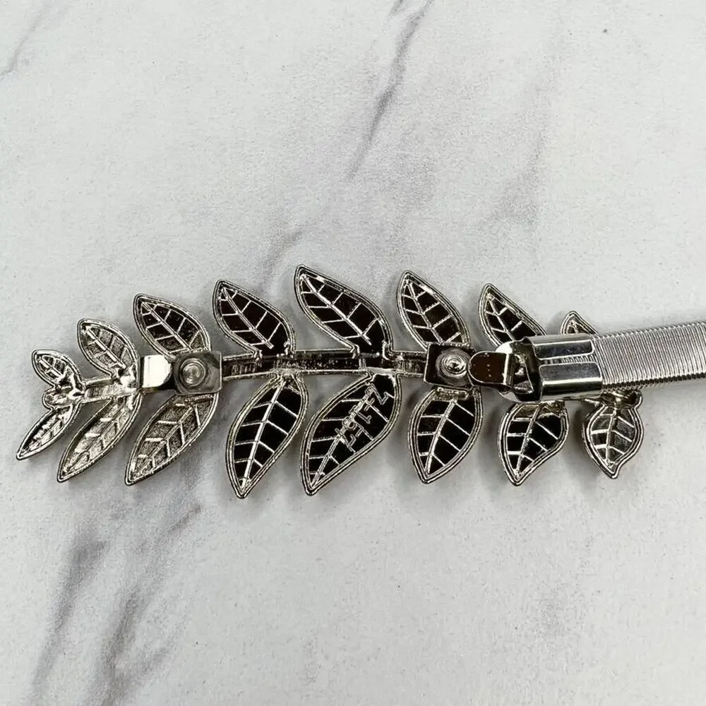 Unbranded silver tone