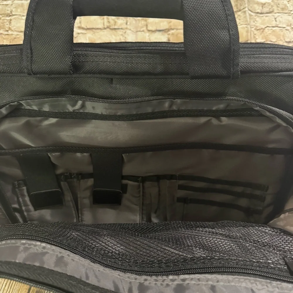 Dell this 17”
