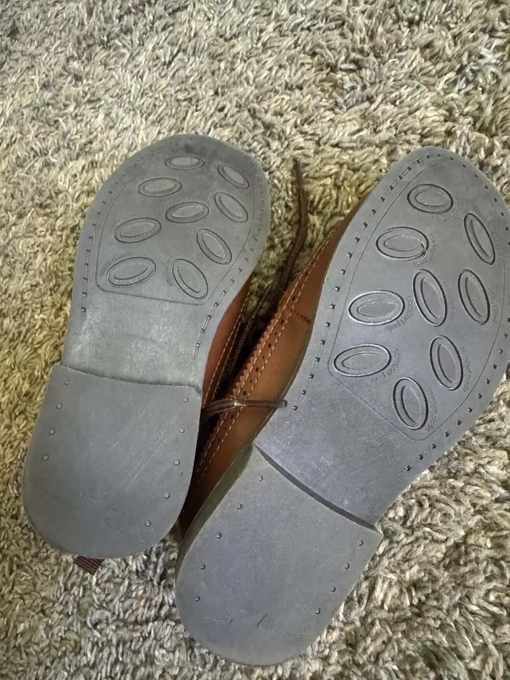 Carters brown wingtip