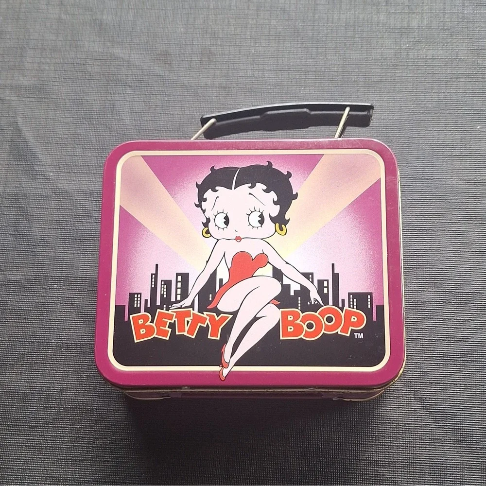 Vintage 1997 Betty Boop Mini Lunch Box Metal Hinged Tin Purple 5x6 Inch