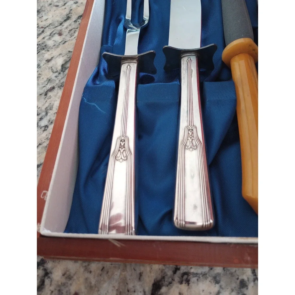 William Rogers Mfg. Co. this vintage