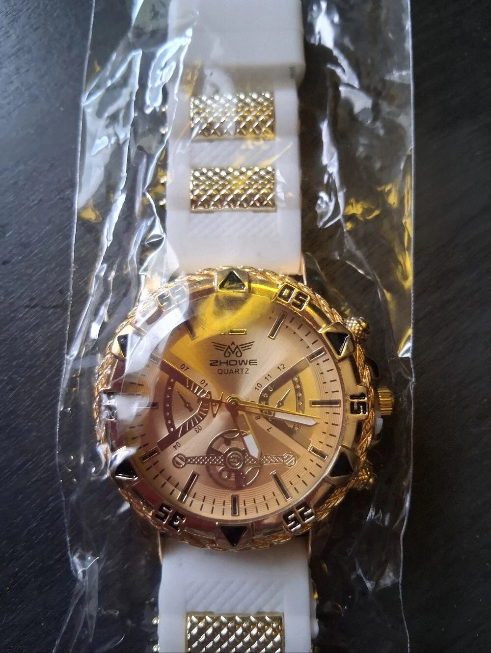 N/A bold gold
