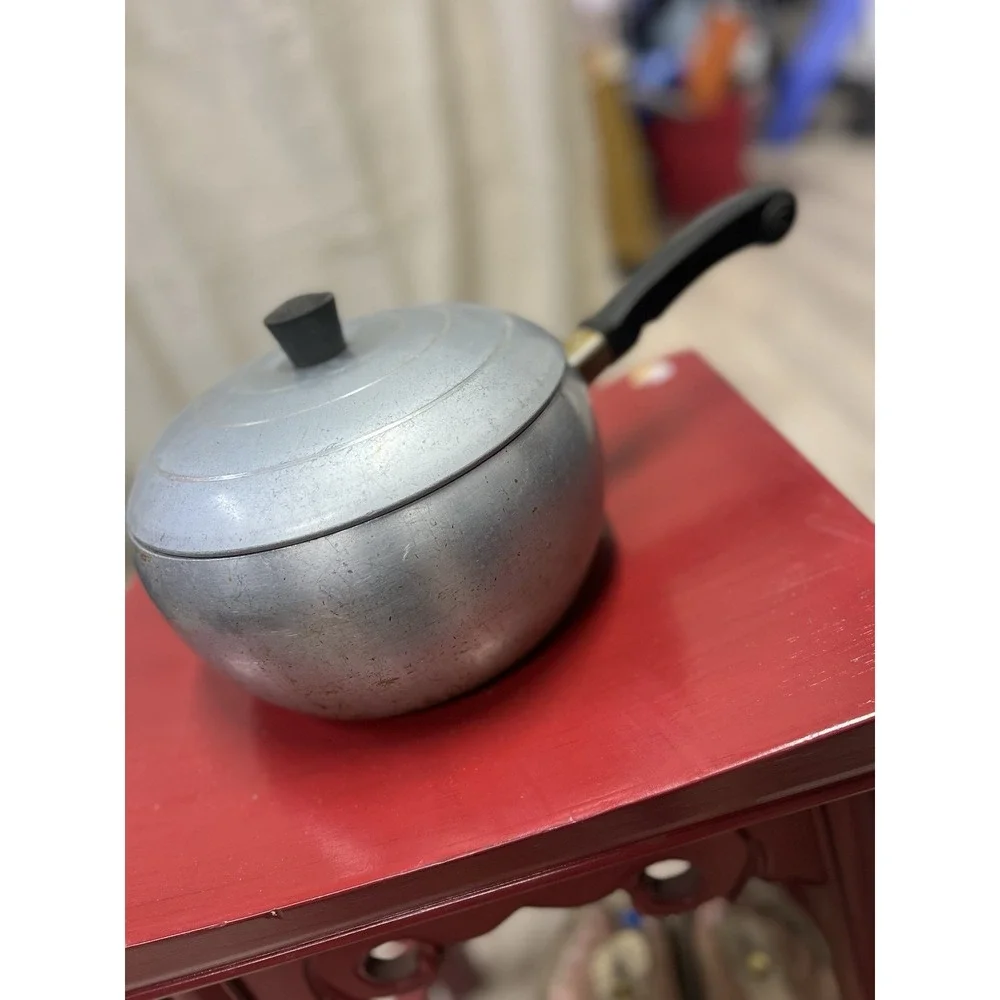 Wear Ever Hallite Aluminum USA 3 1/2 qt Pot Handle‎