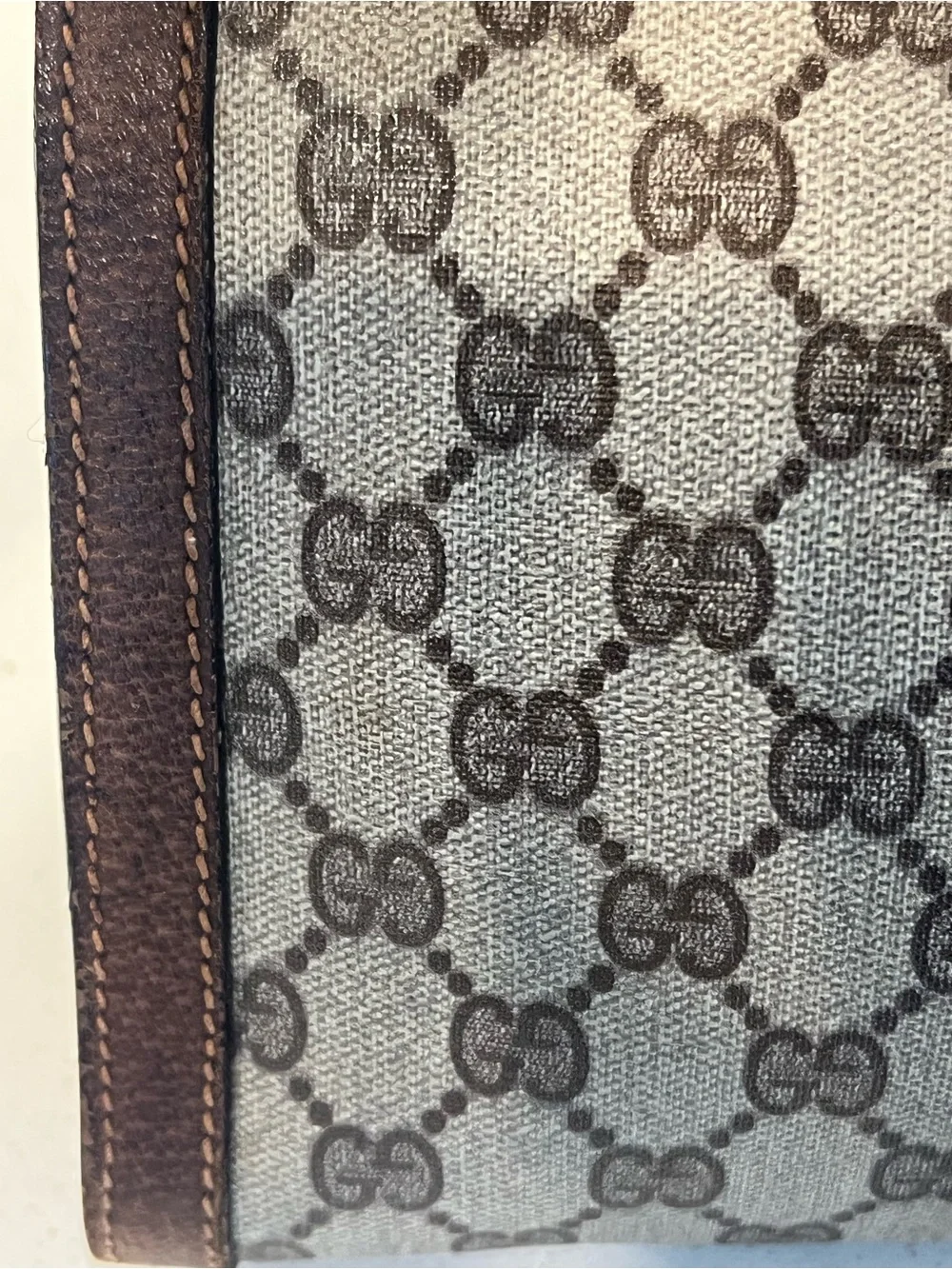 Gucci ***please #gucciclutch window