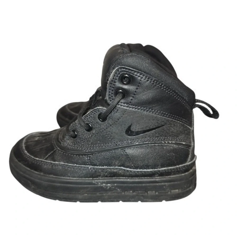 Nike conquer winter