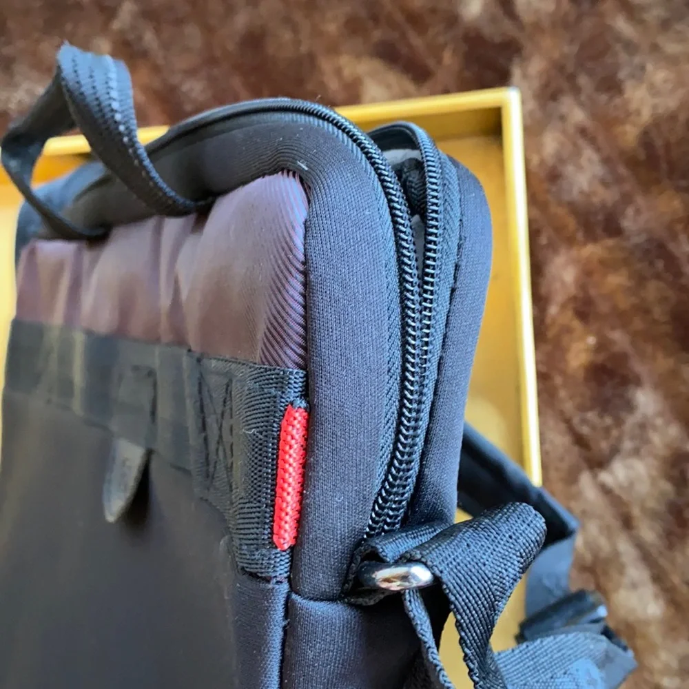 SwissGear black burgundy