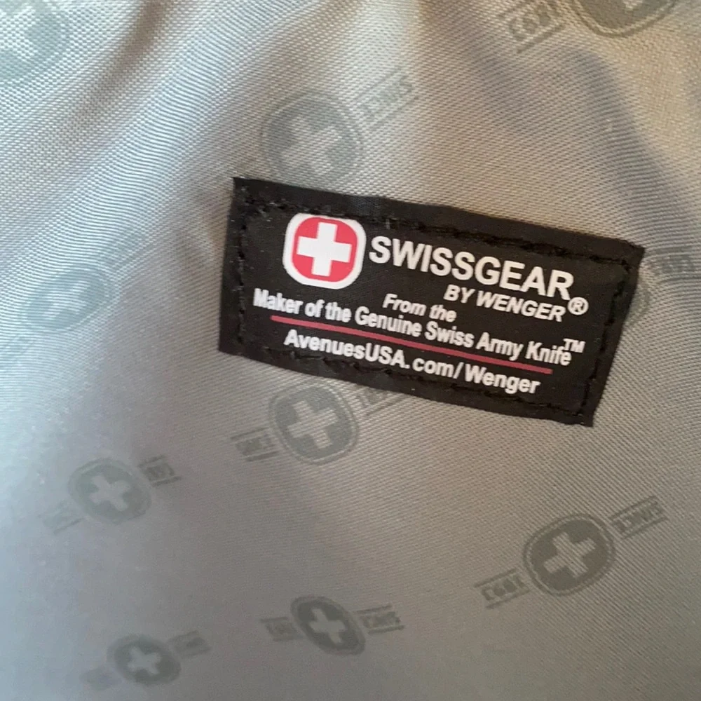 SwissGear black burgundy