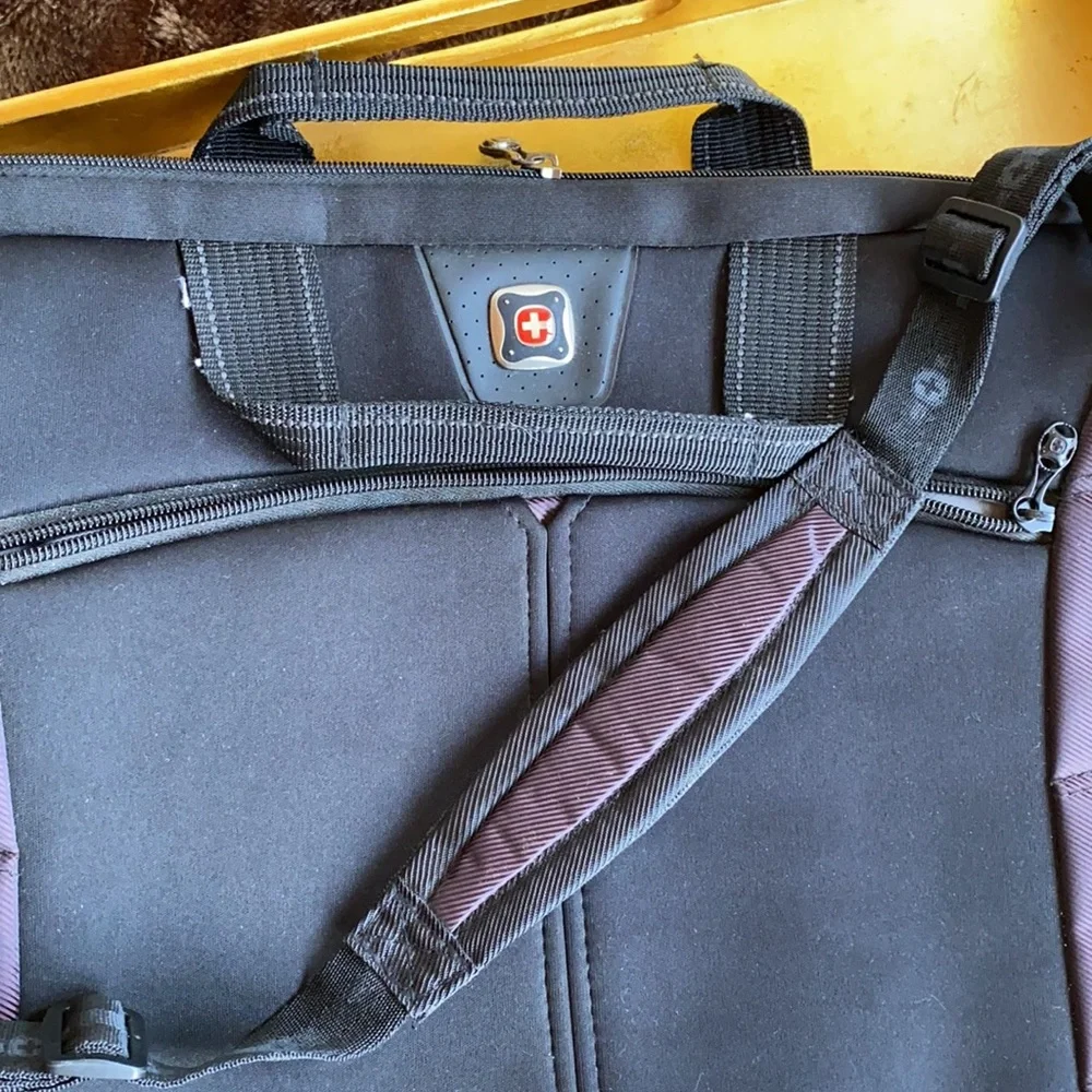 SwissGear black burgundy