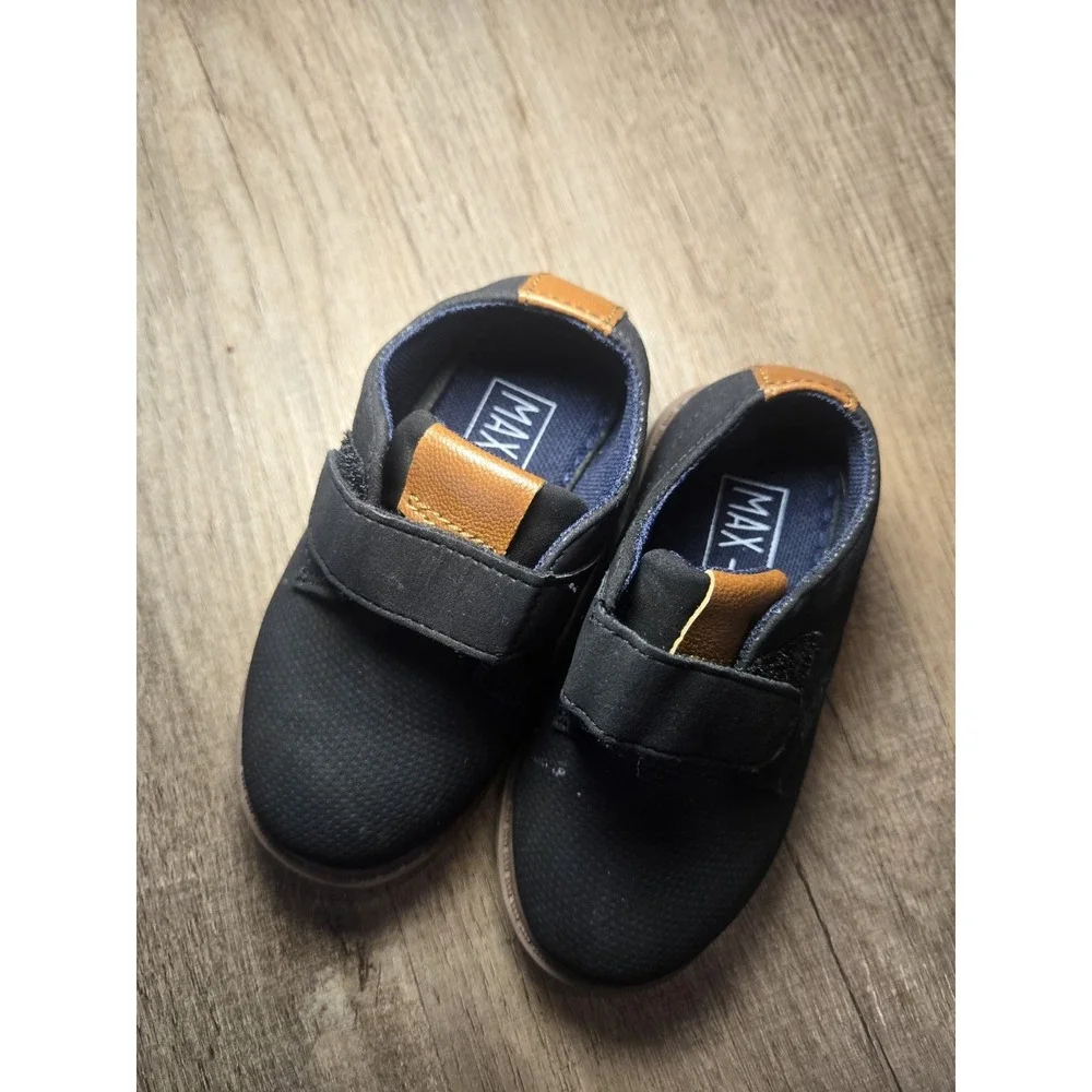 JACKSON designed shoe