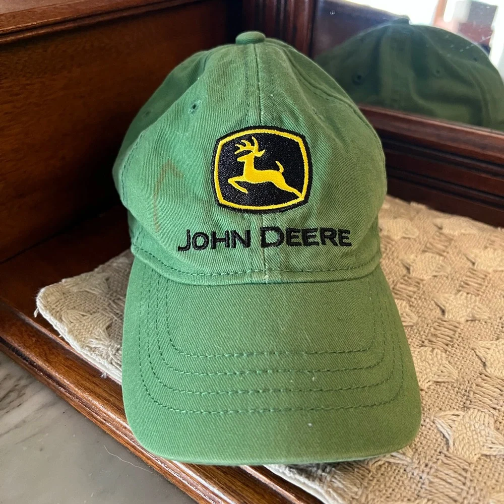 JOHN‎ DEERE Classic Embroidered Logo Youth Sized Casual Ball Cap Green Yellow