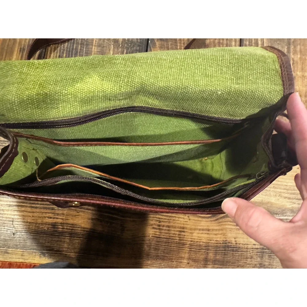 Unbranded crafted from