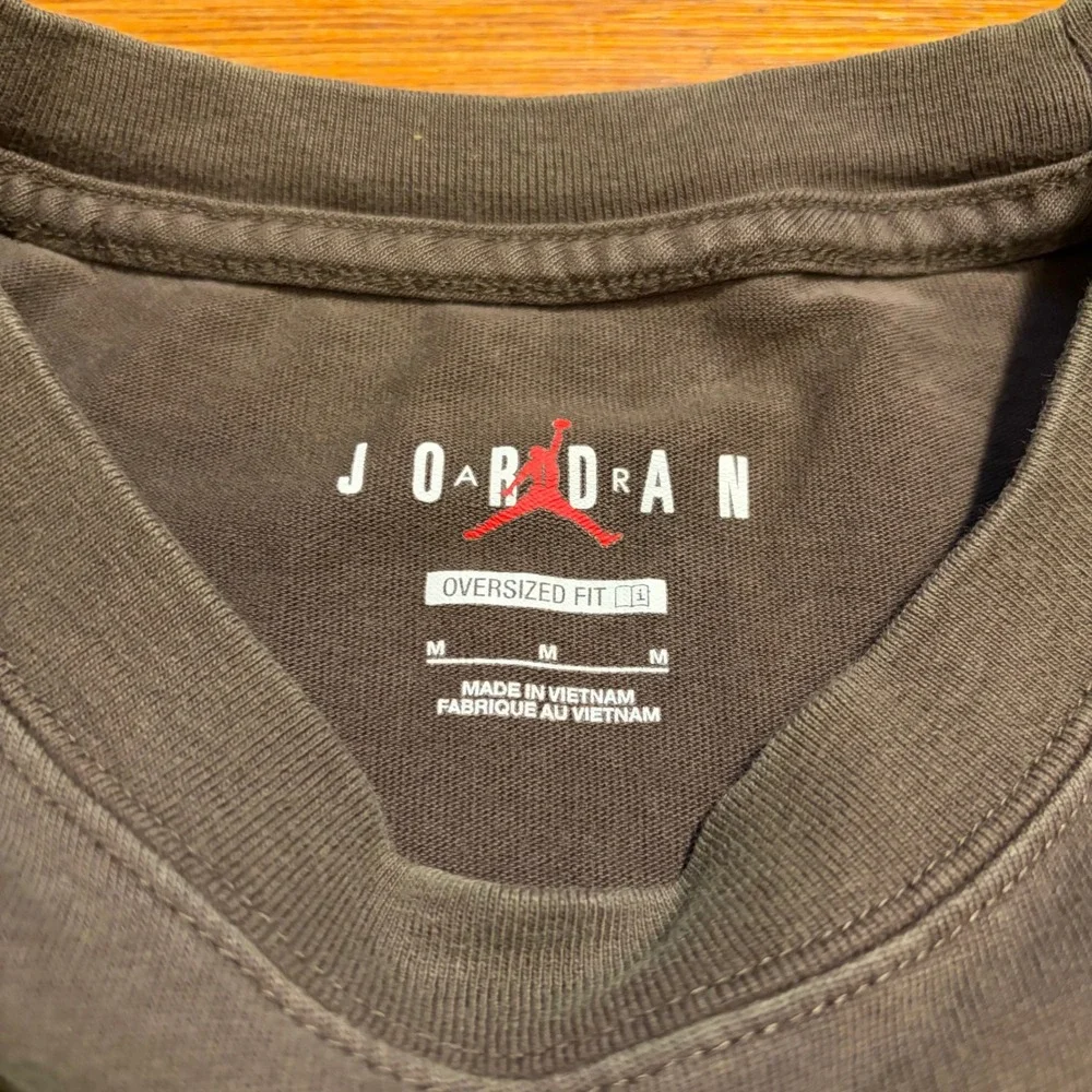 Jordan excellent light