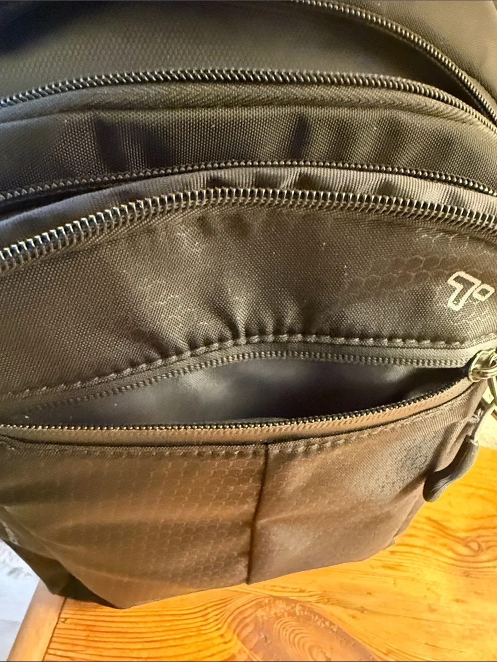 Travelon slim black