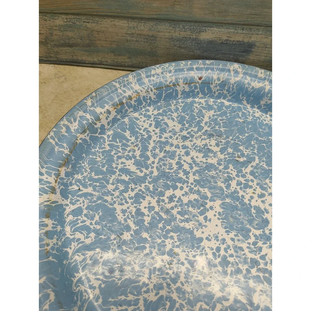 The Unbranded Brand vtg graniteware