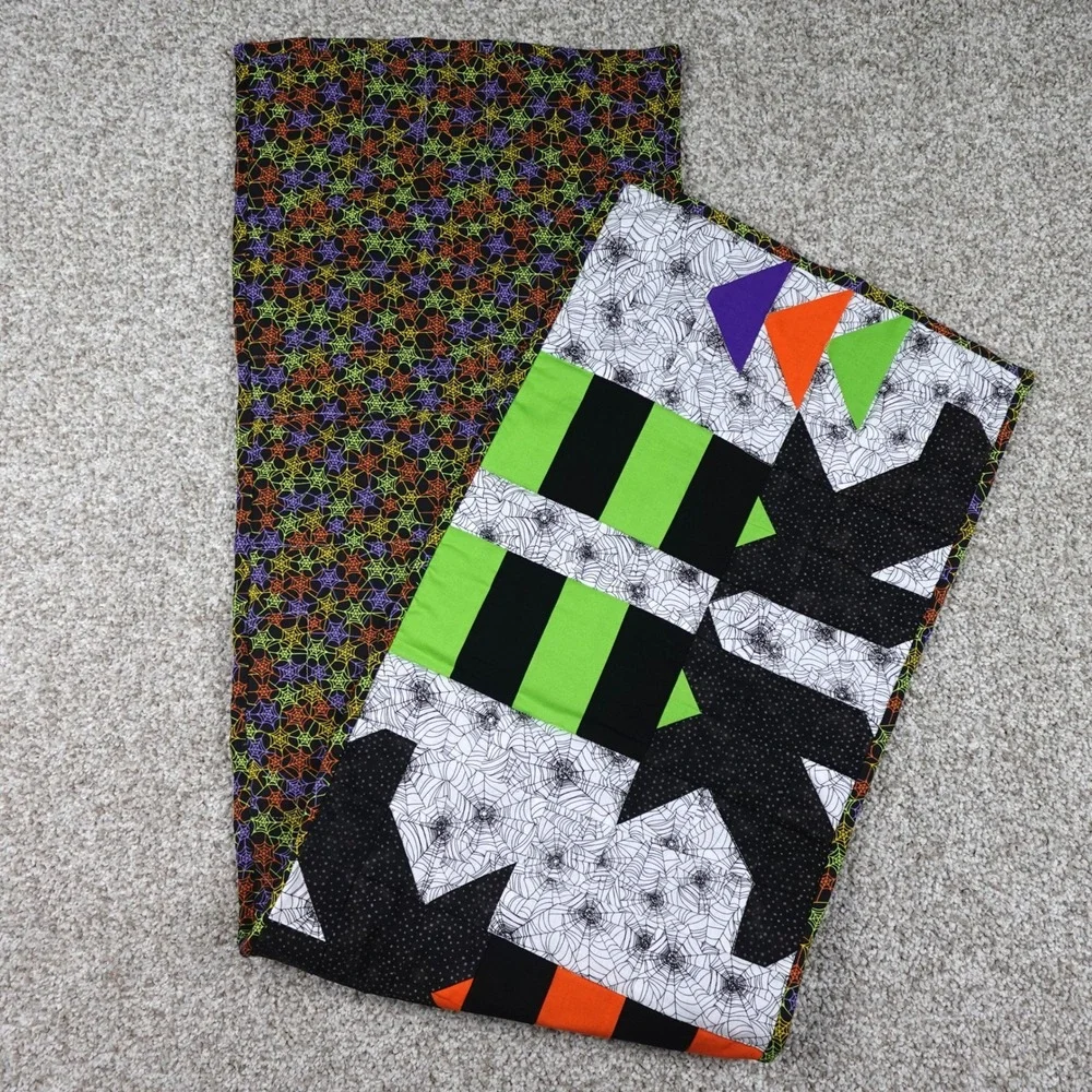 Handmade Halloween‎ Quilted Table Runner Spiderweb Patchwork Orange Green 51x13