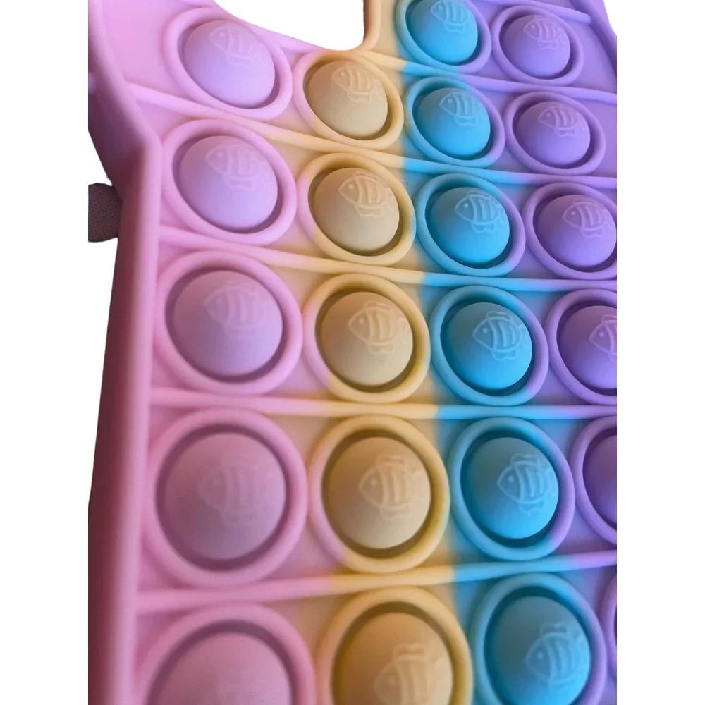 Unbranded protect entertain