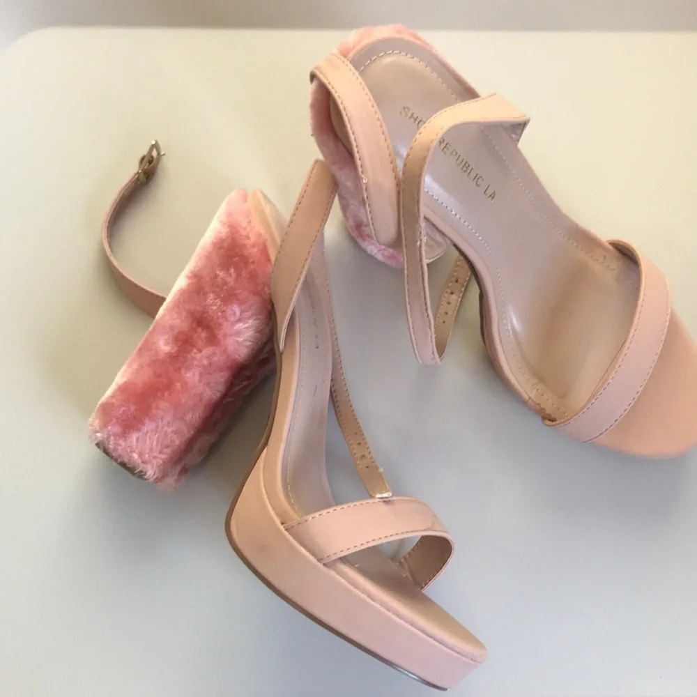 SHOE REPUBLIC LA TEDDY HEEL PINK SIZE 8