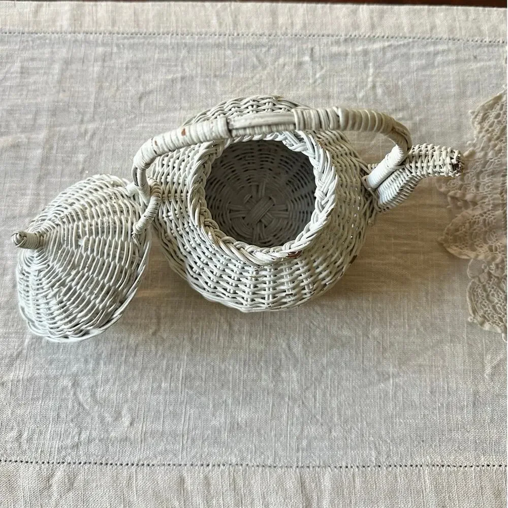 Unbranded vintage white