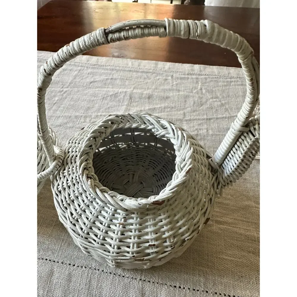 Unbranded vintage white