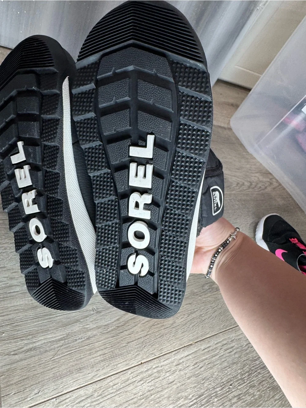 Sorel size 10