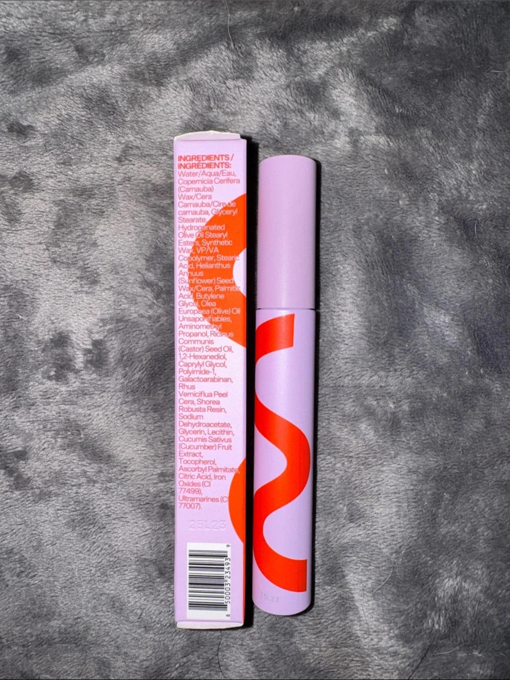 TOWER 28 MAKE WAVES MASCARA - NEW - JET