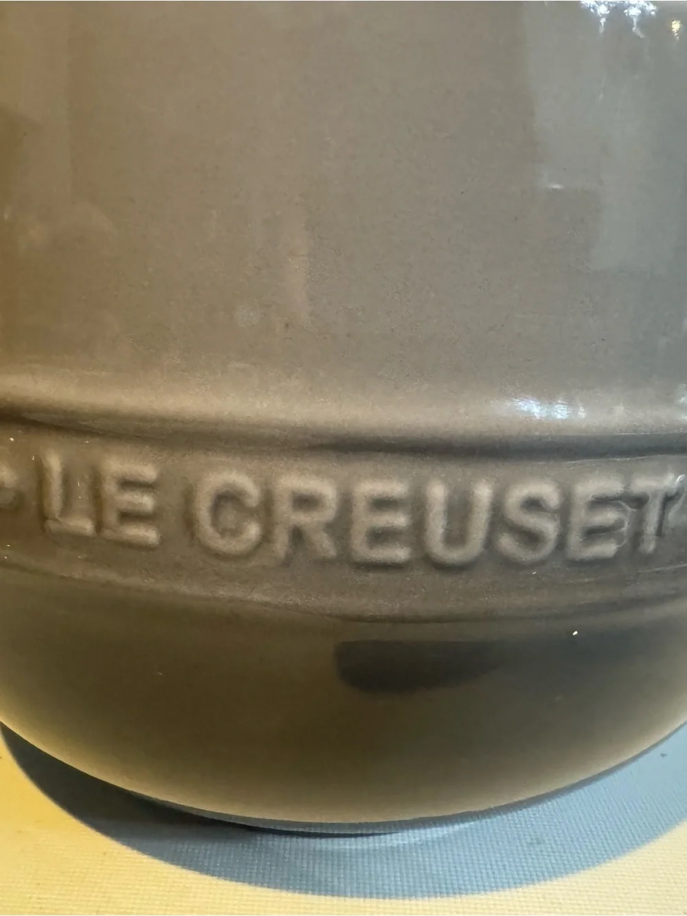 Le Creuset stoneware signature