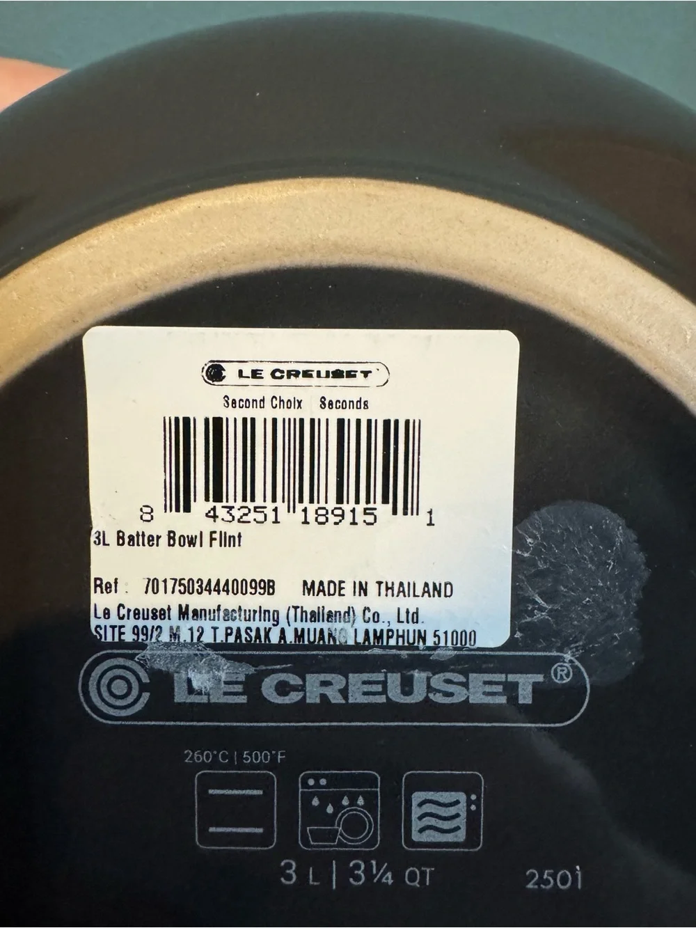 Le Creuset stoneware signature