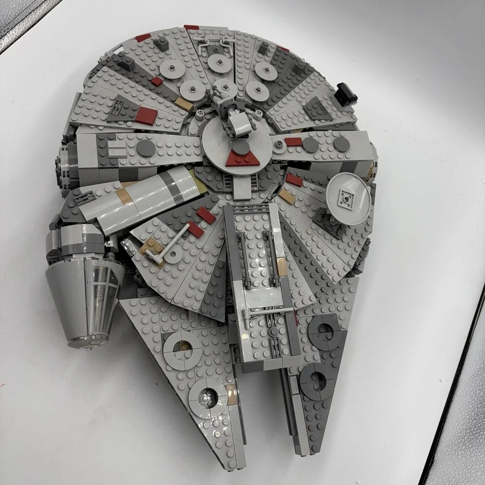 LEGO‎ Star Wars: Millennium Falcon (75257) Built Set W 2 Mini Figs