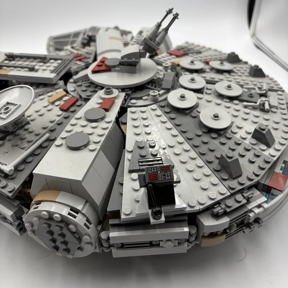 LEGO‎ Star Wars: Millennium Falcon (75257) Built Set W 2 Mini Figs