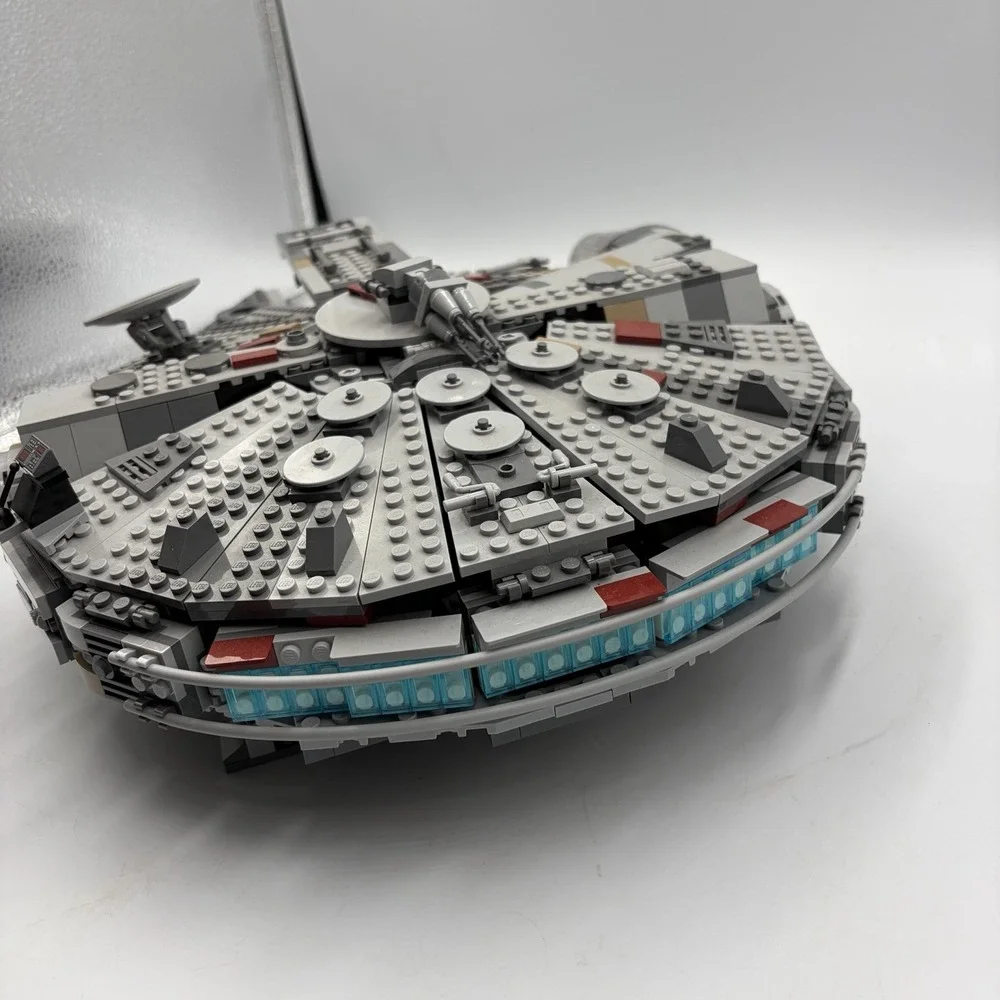 LEGO‎ Star Wars: Millennium Falcon (75257) Built Set W 2 Mini Figs