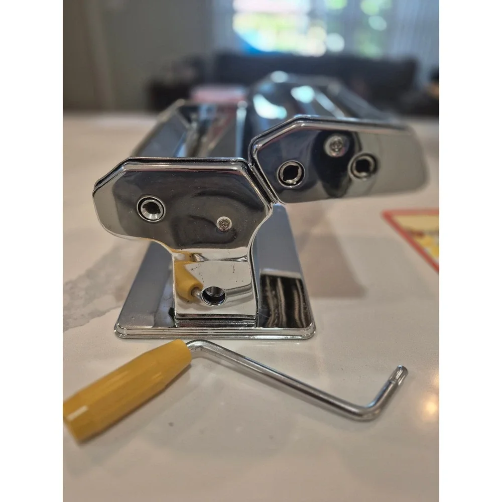 Mica manual pasta