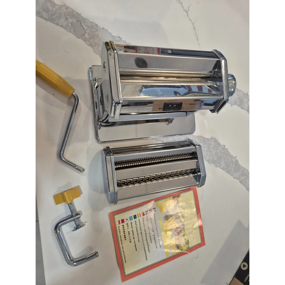 Mica manual pasta