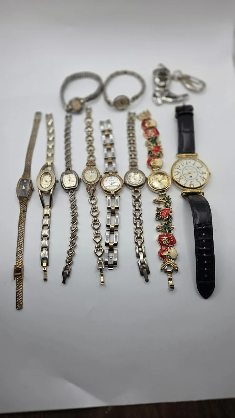 11 Piece Women’s Watch Lot – Fossil, Gloria Vanderbilt, Jennie B & More
