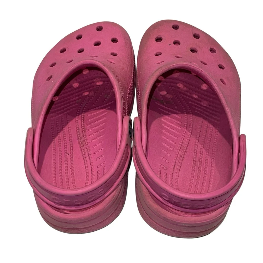 Crocs hot pink