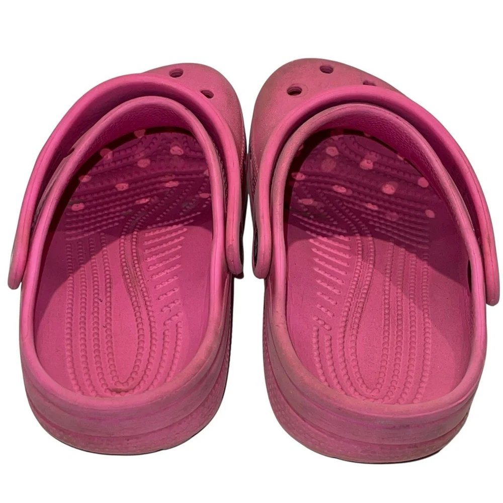 Crocs hot pink