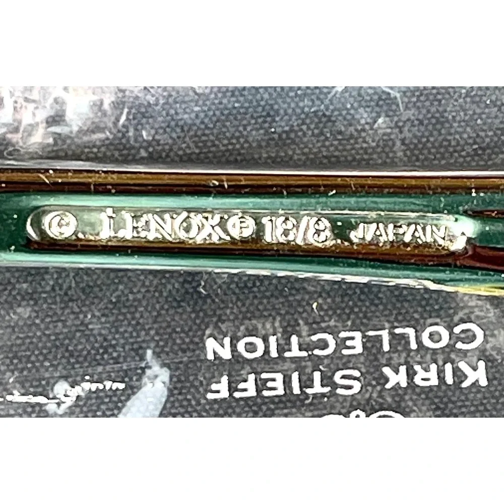 Lenox debut gold