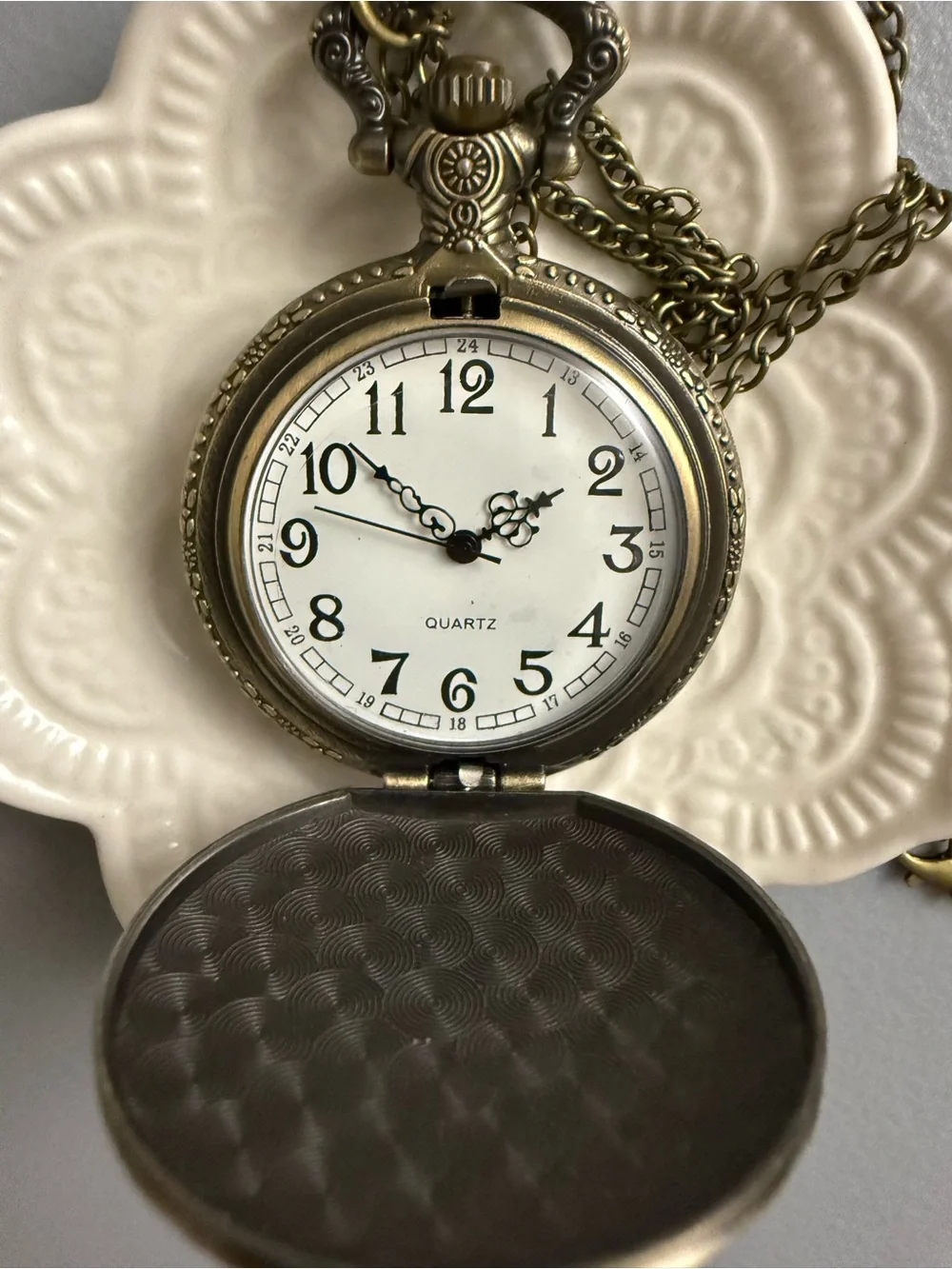 New bronze-toned quartz pocket watch engraved eagle POLICE To Protect and Serve