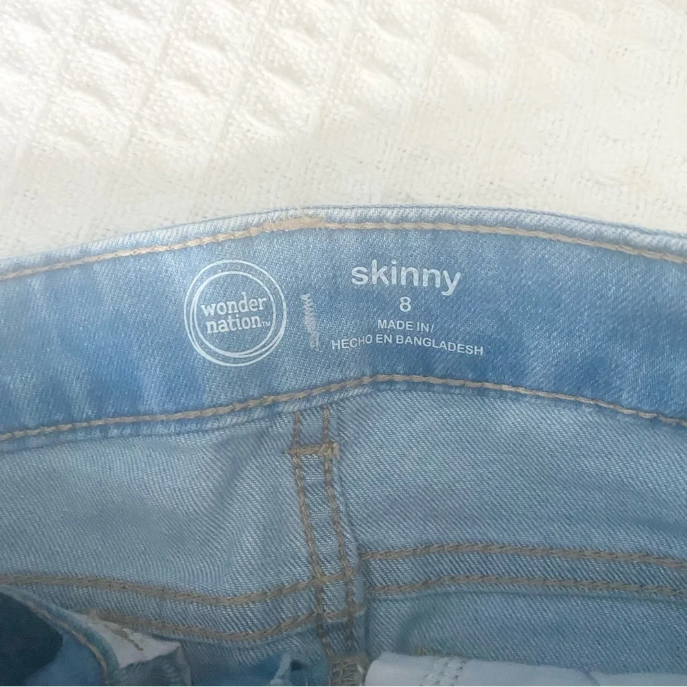 Old Navy includes black