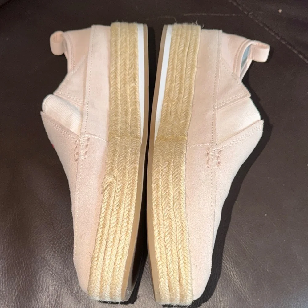 Ellen Degeneres casual slip