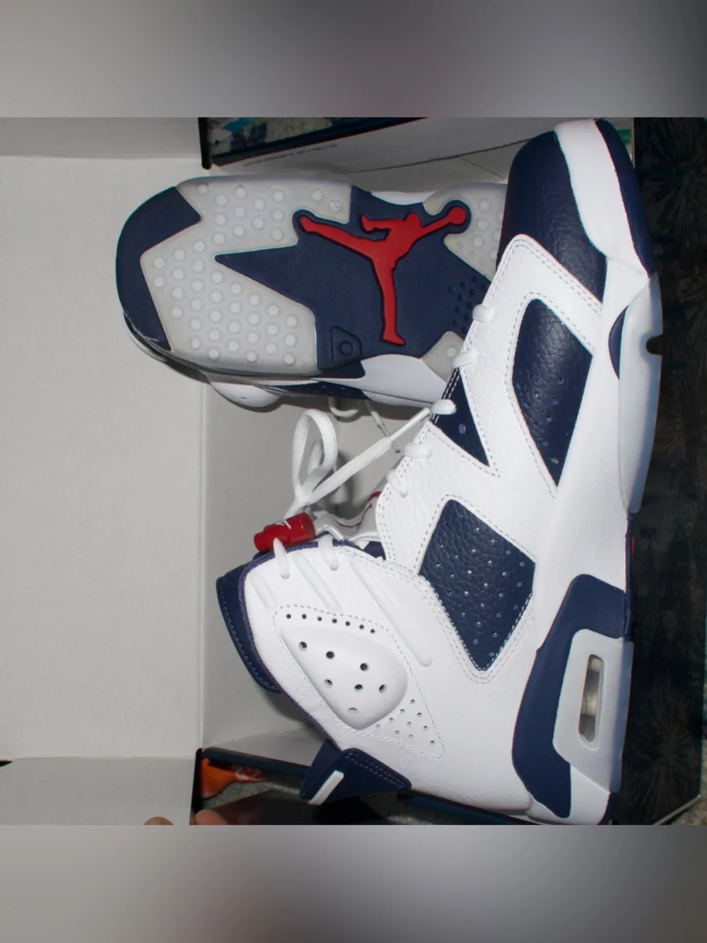 Nike Air Jordan 6 Retro 