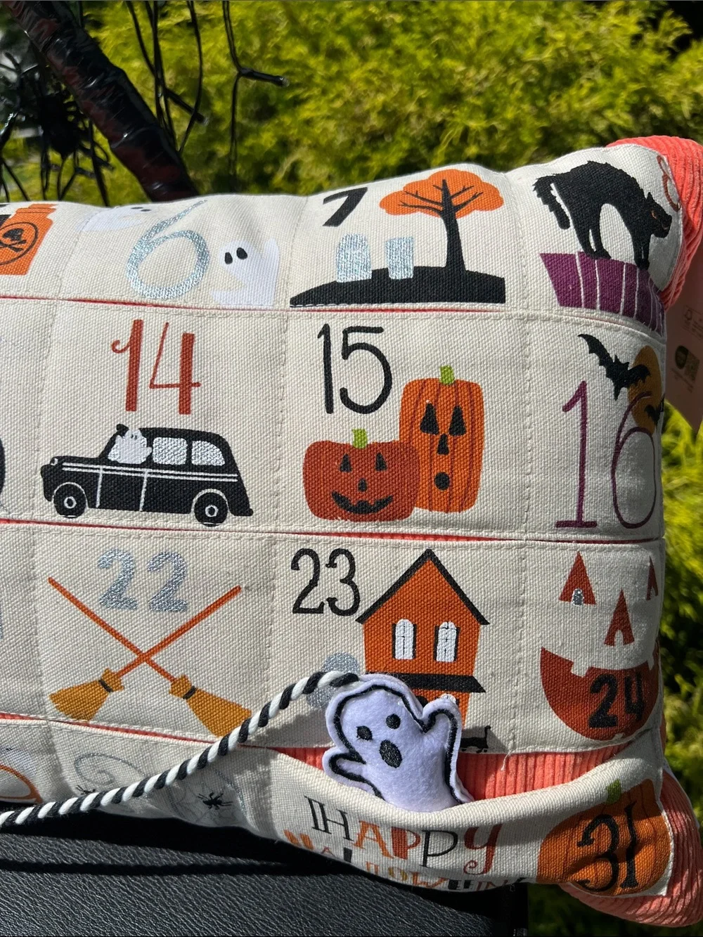 Isaac Mizrahi festive pockets countdown